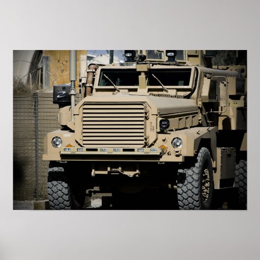 Een mijnbestendig, tegen hinderen beschermd voertu poster (Voorkant)