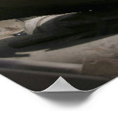 Een militair politieagent gebruikt een breekt rond poster (Hoek)