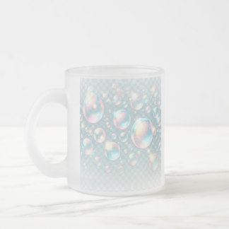 Een mok met bubbelprint en matte afwerking
