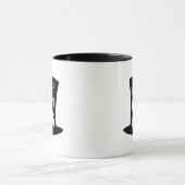 Een Mok met kerstcadeautjes in de kerstabel Bah Hu (Midden)