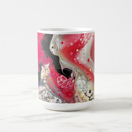 Een mok met roze, gouden en zwarte kleuren (Midden)