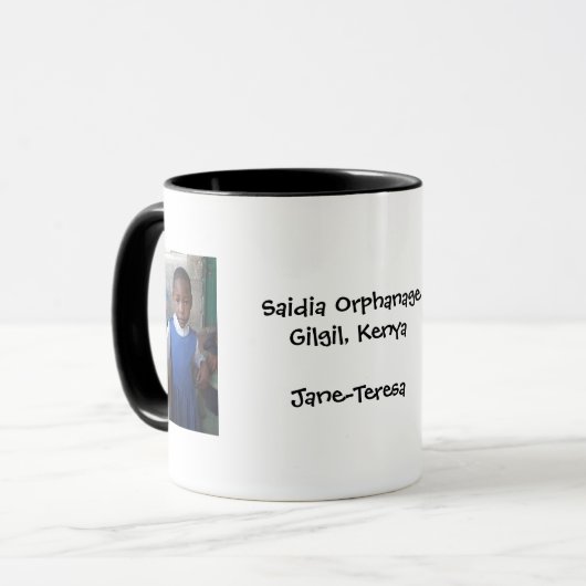 Een mok om AIDS-wezen te helpen (Voorkant links)