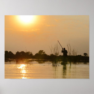 Een Mokoro op de Okavango Delta, Botswana, Afrika. Poster
