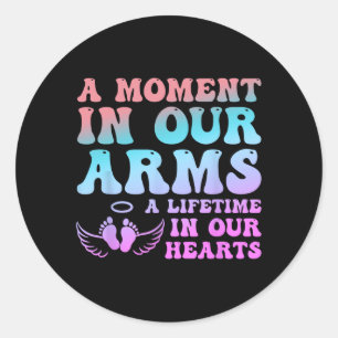 Een moment in onze armen een leven lang in ons har ronde sticker