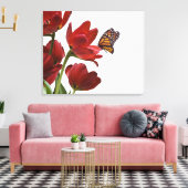 een monarch bezoekt een bouquet rode tulpen canvas afdruk (Insitu (Woonkamer))