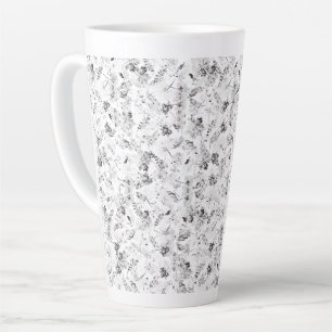 Een monochromatisch ontwerp met een veelheid aan latte mok