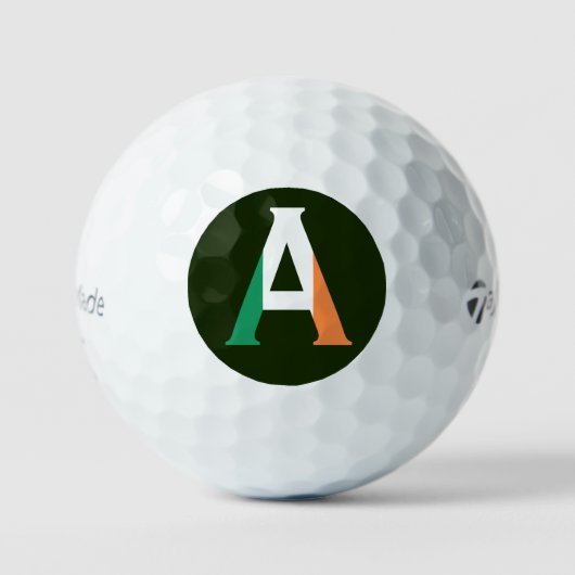 Een monogram bedekt met Ierse vlag tmtp5 gbcnt Golfballen (Voorkant)