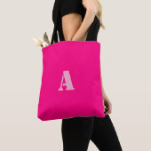 Een monogram donkerder roze Tas (Dichtbij)