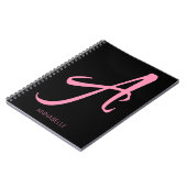 Een monogram op maat gemaakt roze notitieboek (Linkerzijde)