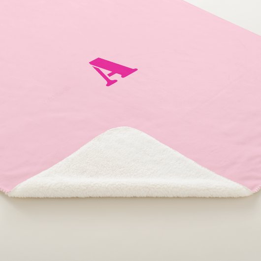Een monogram roze fleece deken (3/4)