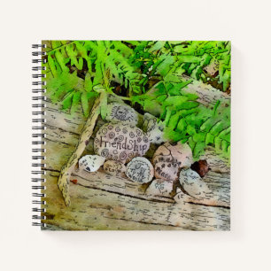 Een mooi dagboek met natuur en een bevestigende pu notitieboek