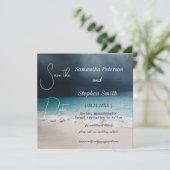 Een mooi strand op de Seychellen, je afbeelding re Save The Date (Staand voorkant)