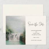 Een mooi waterval door een Lush Green Forest Weddi Save The Date (Voorkant / Achterkant)