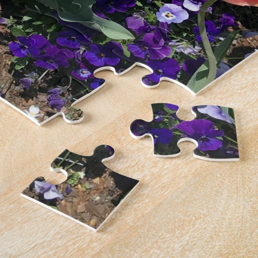 Een mooie bloemtuin legpuzzel (Zijkant)