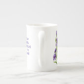 Een mooie boeket van Iris bloemen met geschrift Porselein Kop (Achterkant)