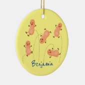 Een mooie cartoon van een pinda's keramisch ornament (Rechts)