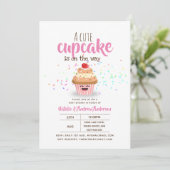 Een Mooie Cupcake Komt Er Aan Sprinkles Meisjes Kaart (Staand voorkant)