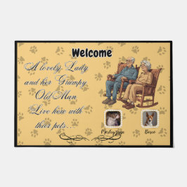 Een mooie dame en chagrijnig oud man deurmat