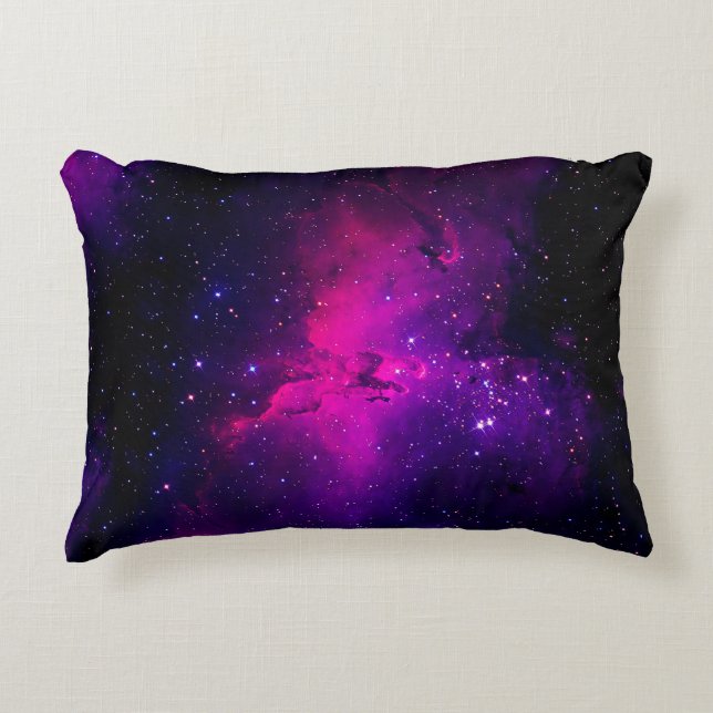 Een mooie, heldere ruimte-nebula. achtergrond, abs accent kussen (Voorkant)