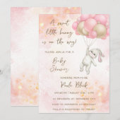 Een mooie kleine bunny is onderweg naar Baby showe Kaart (Voorkant / Achterkant)