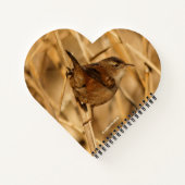 Een mooie Marsh Wren in-Waar anders? - De Marsh Notitieboek (Achterkant)