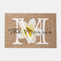 Een mooie natuur zomerdesign floraal op schoot