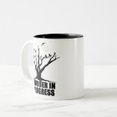 Een moord in uitvoering tweekleurige koffiemok (Voorkant links)