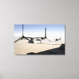 Een MV-22 Osprey vult midflight Canvas Afdruk