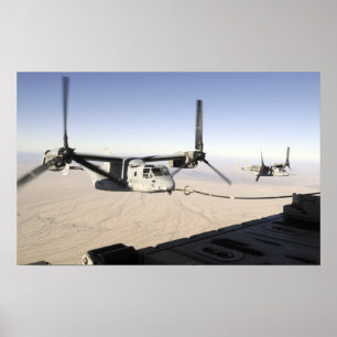 Een MV-22 Osprey vult midflight Poster