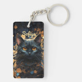 Een mysterieuze majestueuze zwarte kat glitter naa sleutelhanger (achterkant)