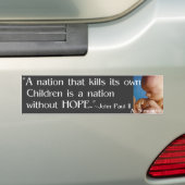 "Een natie die haar eigen kinderen doodt.... Bumpersticker (Op auto)