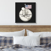 Een natie onder God-Little Boy op Amerikaanse vlag Canvas Afdruk (Insitu (Slaapkamer))
