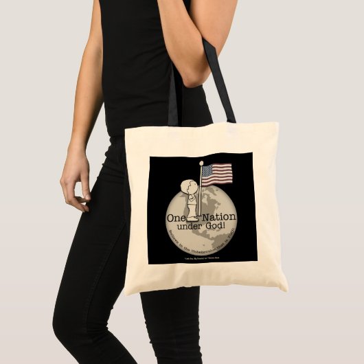 Een natie onder God-Little Boy op Amerikaanse vlag Tote Bag (Voorkant (product))