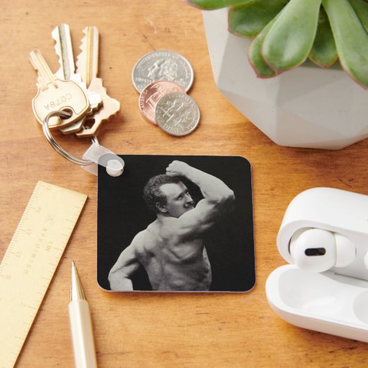Een nieuwe functie van StrongMen Eugen Sandow Body Sleutelhanger (Bureau)