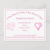 Een nieuwe hand om geboorteaankondiging te houden  aankondigingskaart (Voorkant)