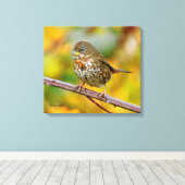 Een nieuwsgierige mest in de Blackberry-Struik Canvas Afdruk (Insitu (Houten vloer))