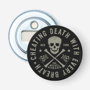Een nikkel Garage Button Flesopener CDWEB Wit
