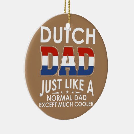 Een normale vader, behalve veel keramisch ornament (Rechts)