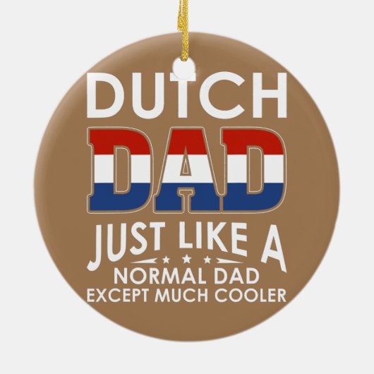 Een normale vader, behalve veel keramisch ornament (Achterkant)