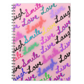 Een notitieboek met levendig design. (Voorkant)