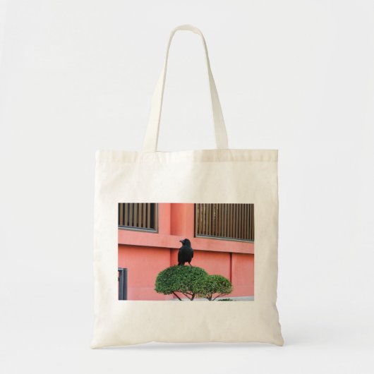 Een Oerwoud met grote vulling bedekt een baars op  Tote Bag (Voorkant)