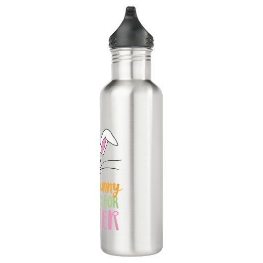 Een of andere bundel is klaar voor paaspap waterfles  (Rechts)