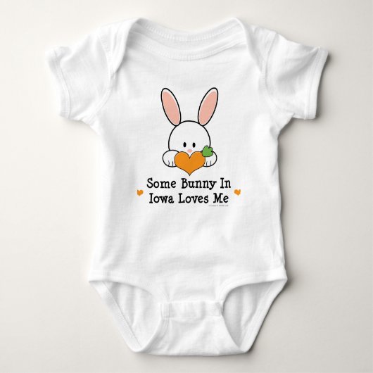 Een of andere Bunny in Iowa houdt van mij Baby Cre Romper (Voorkant)