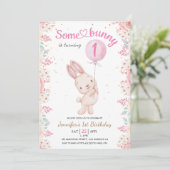 Een of andere Bunny is EEN! 1e verjaardag meisje r Kaart (Staand voorkant)