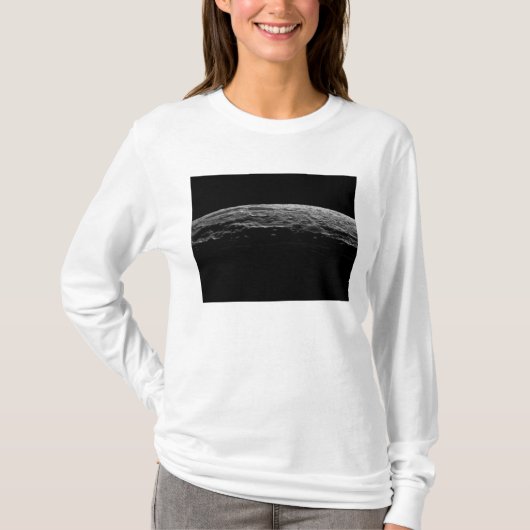 Een onecht landschap van de maan van Saturnus T-shirt (Voorkant)