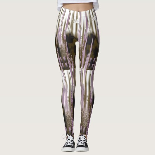 Een ongerept meer genesteld tussen besneeuwde berg leggings (Voorkant)