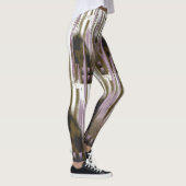 Een ongerept meer genesteld tussen besneeuwde berg leggings (Rechts)