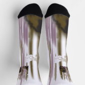 Een ongerept meer genesteld tussen besneeuwde berg sokken (Top)