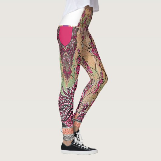 Een ontwerp van een roze en bruin paisley patroon leggings (Rechts)