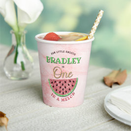 Eén op een meloen op de eerste verjaardag papieren bekers